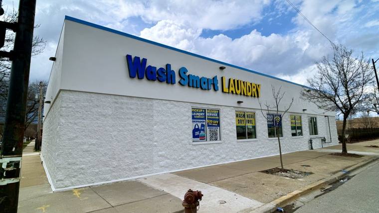 Wash Smart Laundry — attended drop-off laundry counter at 6450 S Western Ave in Archer Heights, Chicago