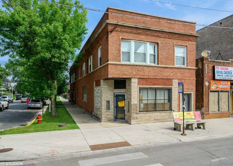 King's Cleaners — attended drop-off laundry counter at 5256 W Chicago Ave in Austin, Chicago