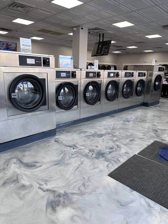 Mr Anthony's Cleaners — self-service washers and dryers at 5136 W Chicago Ave in Austin, Chicago