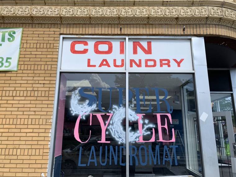 Super Cycle Laundromat — self-service washers and dryers at 7077 N Clark St in Edgewater, Chicago