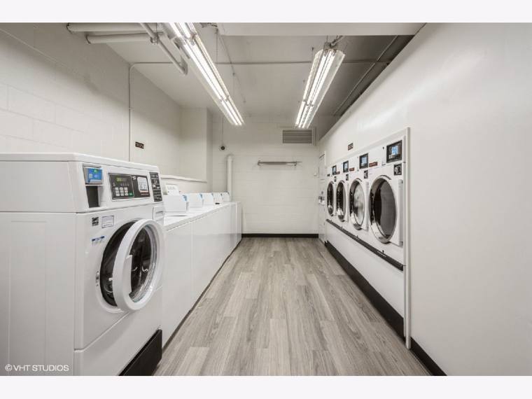 Advance Cleaners — attended drop-off laundry counter at 1743 E 55th St in Hyde Park, Chicago