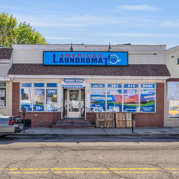 Sam Cleaner — attended drop-off laundry counter at 5234 N Nagle Ave in Jefferson Park, Chicago