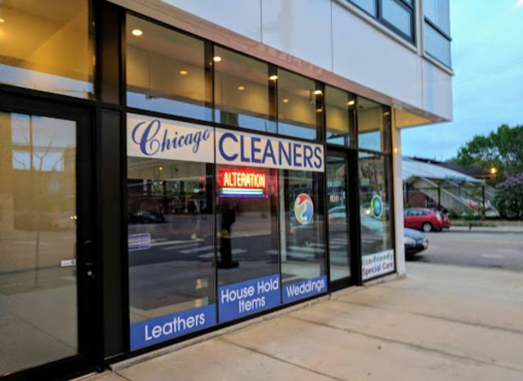 Chicago Green Cleaners — attended drop-off laundry counter at 933 W Grace St in Lakeview, Chicago