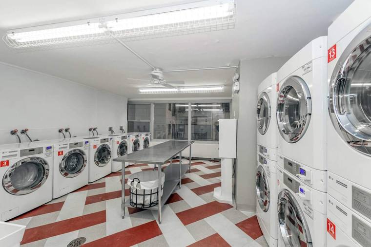 860 Dewitt Cleaners — attended drop-off laundry counter at 860 N Dewitt Pl in Near North Side, Chicago