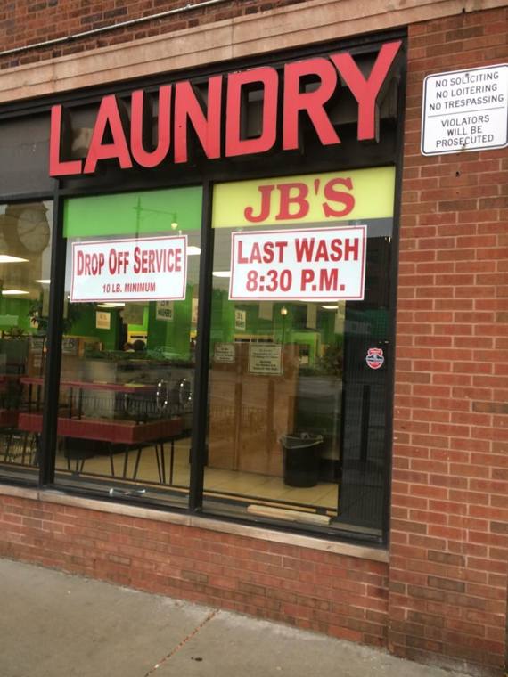 JBS Laundromat — self-service washers and dryers at 1500 W Howard St in Rogers Park, Chicago