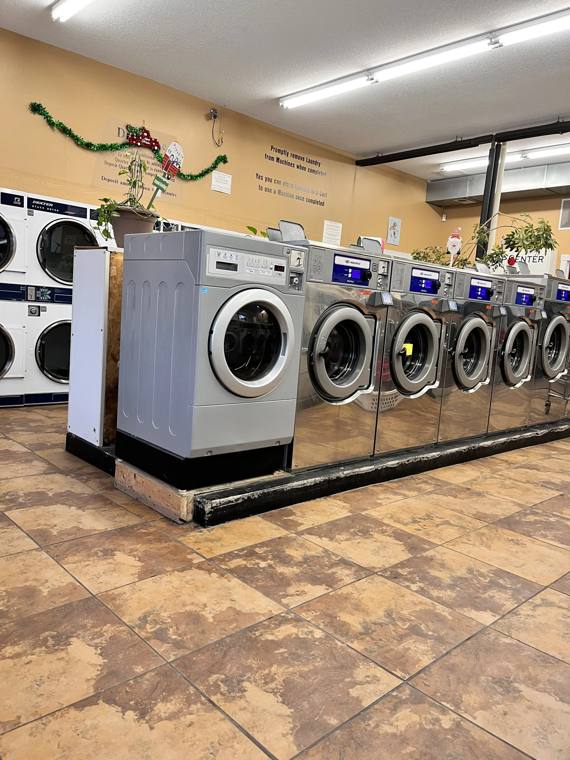 Prairie Cleaners — attended drop-off laundry counter at 1717 S Prairie Ave Apt 1203 in South Loop, Chicago