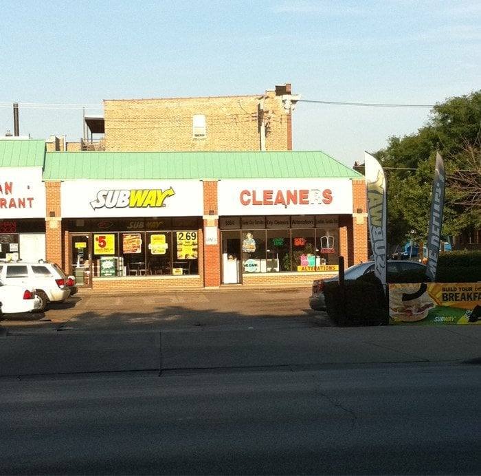 Lakeshore Cleaners — attended drop-off laundry counter at 5064 N Sheridan Rd in Uptown, Chicago